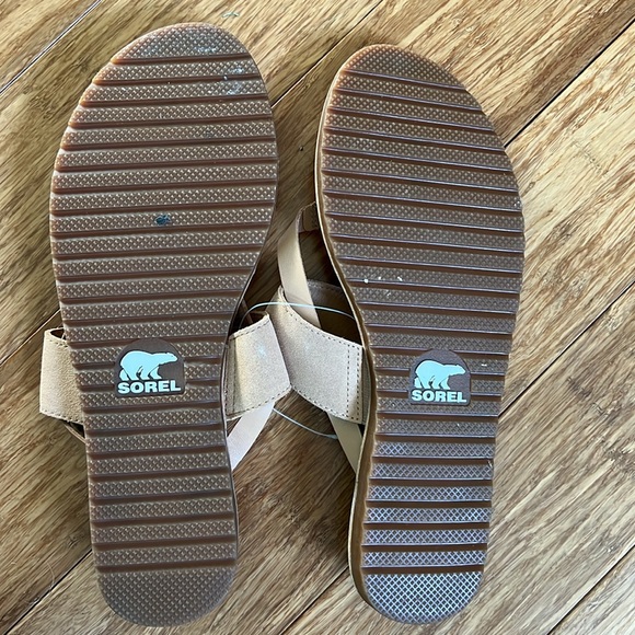 NEW SOREL Tan Flip Flops Cushioned Insole sz 10 - Picture 3 of 4